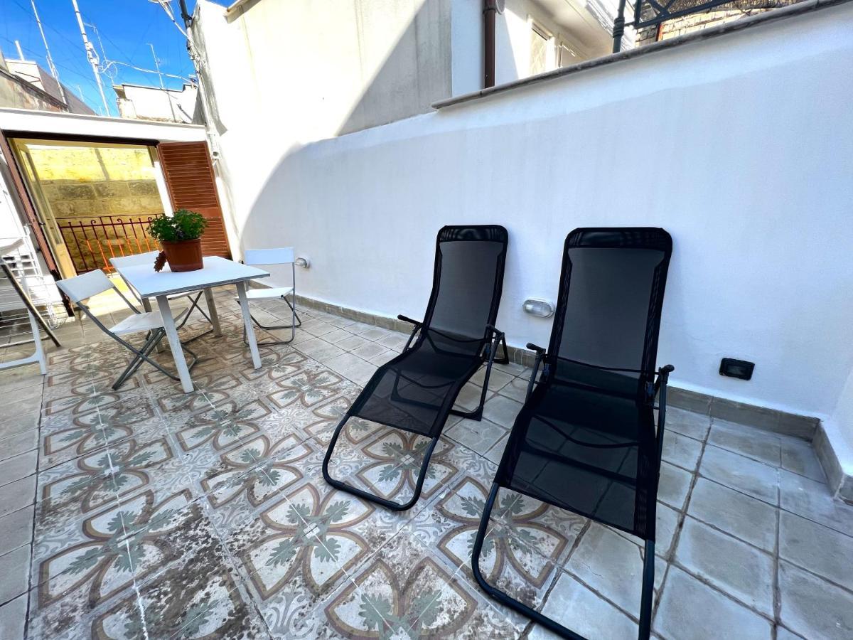 Palazzo Barone,Nel Cuore Del Borgo Antico. Apartment Bari Exterior photo